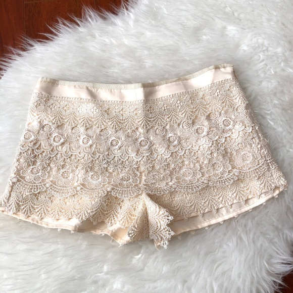 Sans Souci Pants - Short Floral Lace Beige Size S Sans Souci